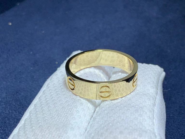 18K-Yellow-GoldCartie-Love-Ring-–-B4084600-1-768x576